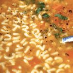 soupe alphabet au bouillon légumes lentilles